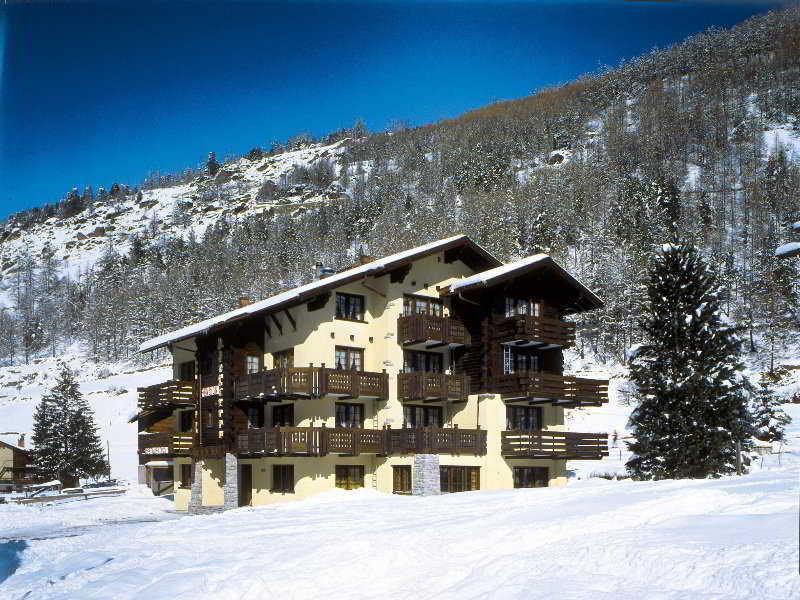 Hotel Baergsunnu Saas-Grund Dış mekan fotoğraf